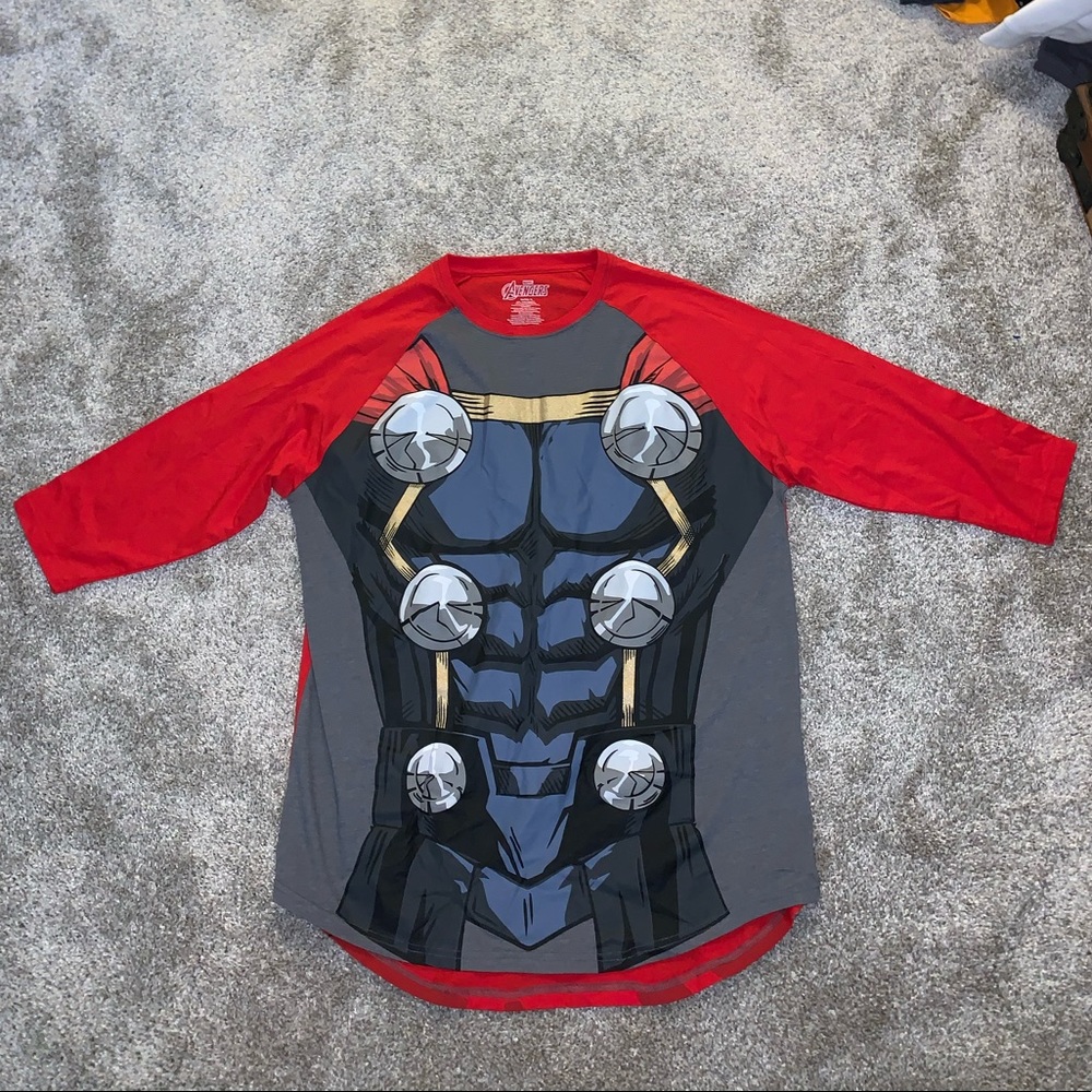 Marvel Avengers Red & Gray Shirt size XL - Picture 3 of 8